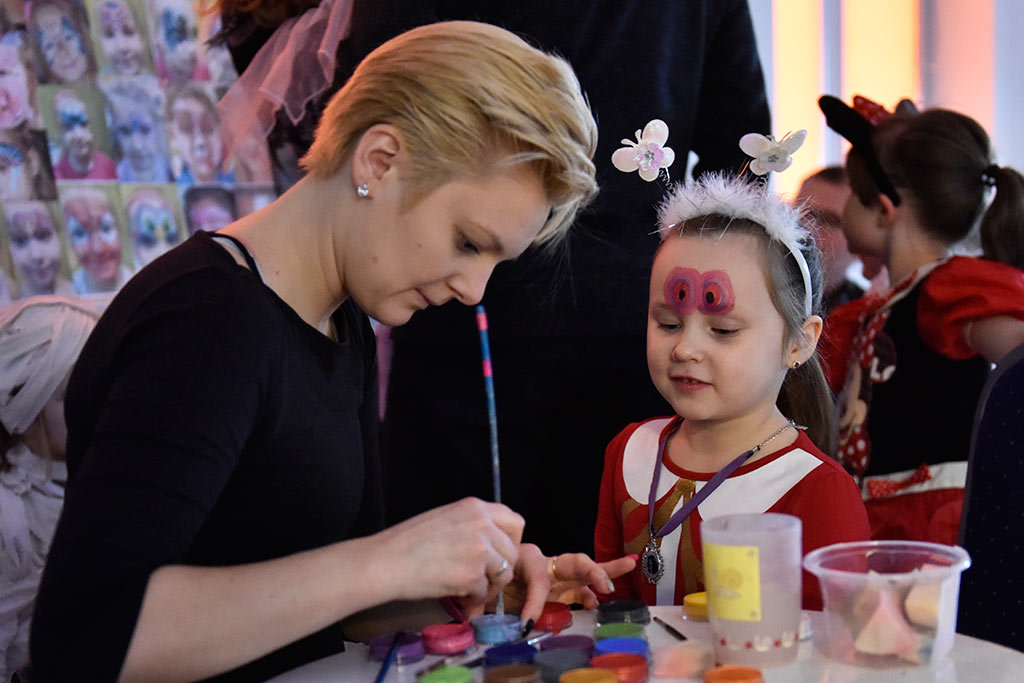 Charytatywny bal przebierańców na rzecz Dawida Pucza