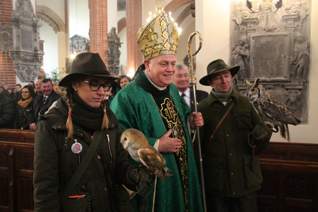 Legniccy myśliwi kolędowali i częstowali grochówką na rynku