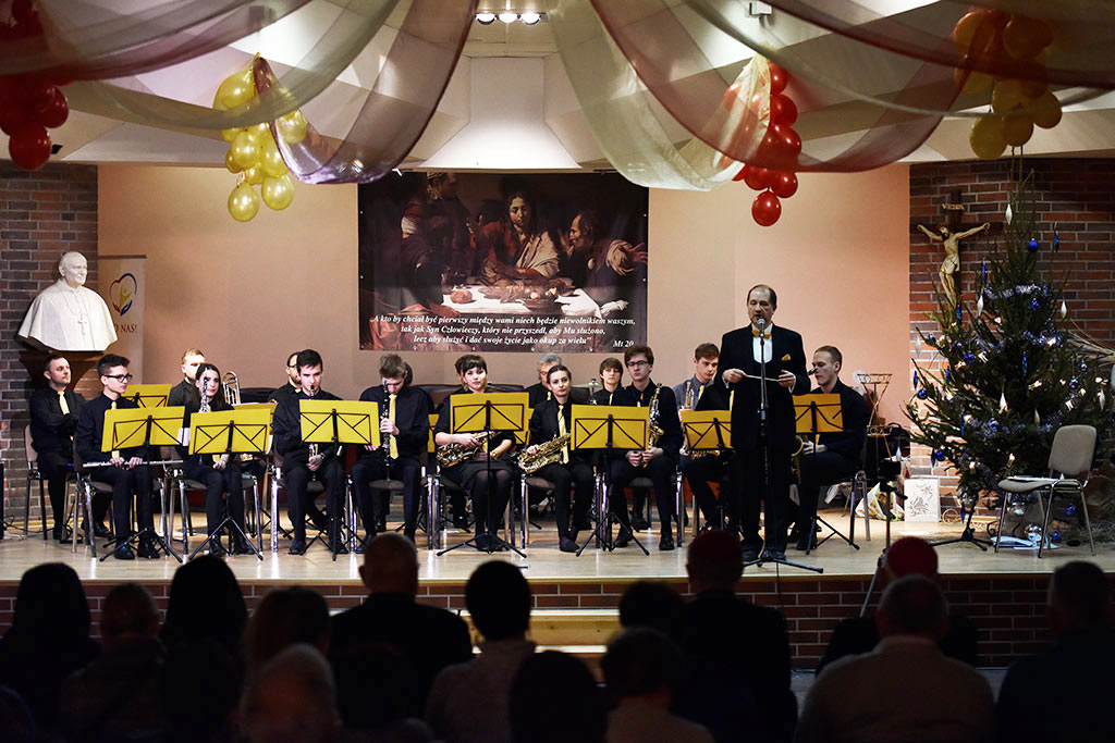 Noworoczny koncert Sursum Corda w Centrum Spotkań JP2