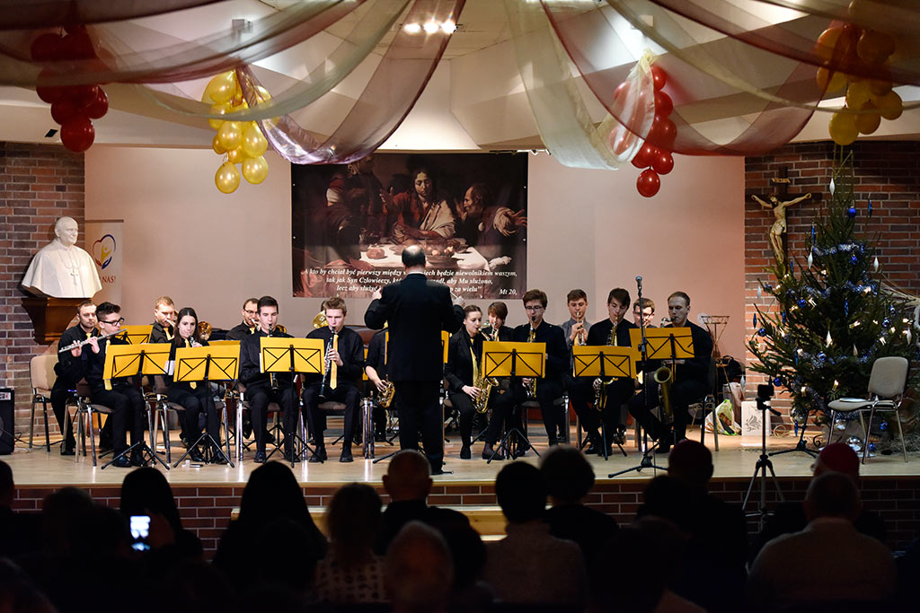 Noworoczny koncert Sursum Corda w Centrum Spotkań JP2