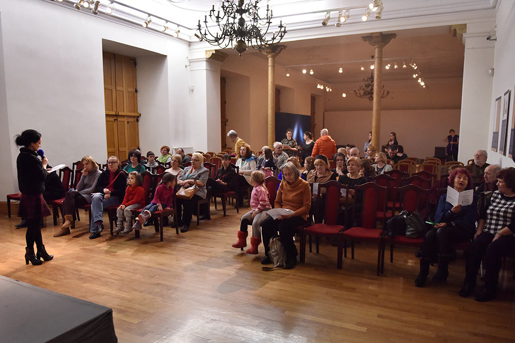 Uczniowie klas instrumentów strunowych wystąpili w muzeum