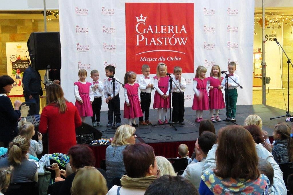 Legnickie przedszkolaki zaprezentowały się w Galerii Piastów