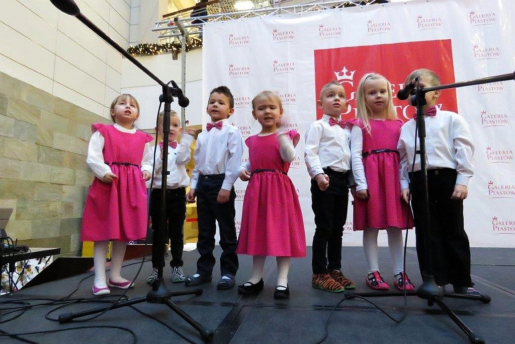 Legnickie przedszkolaki zaprezentowały się w Galerii Piastów