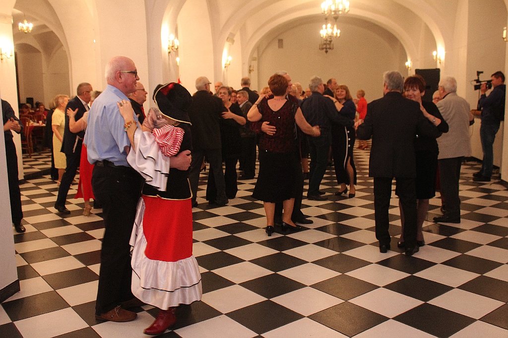 Legnickie Centrum Seniora zorganizowało  „Zapustny wtorek”
