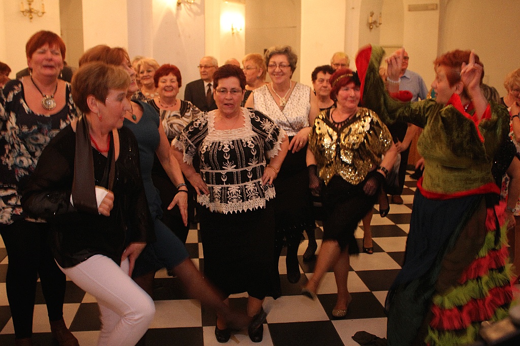 Legnickie Centrum Seniora zorganizowało  „Zapustny wtorek”
