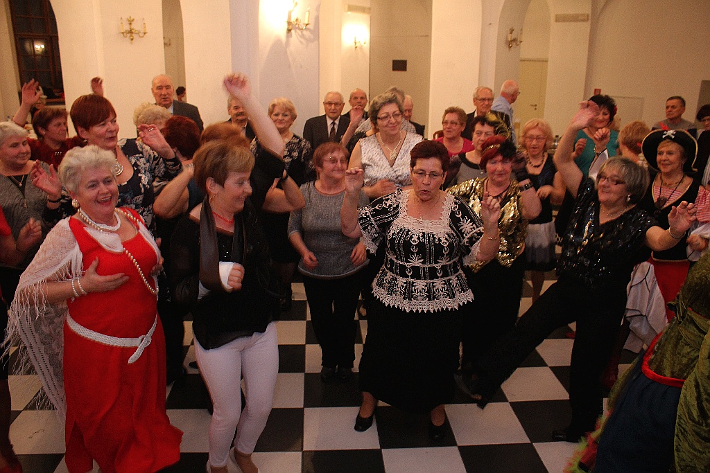 Legnickie Centrum Seniora zorganizowało  „Zapustny wtorek”
