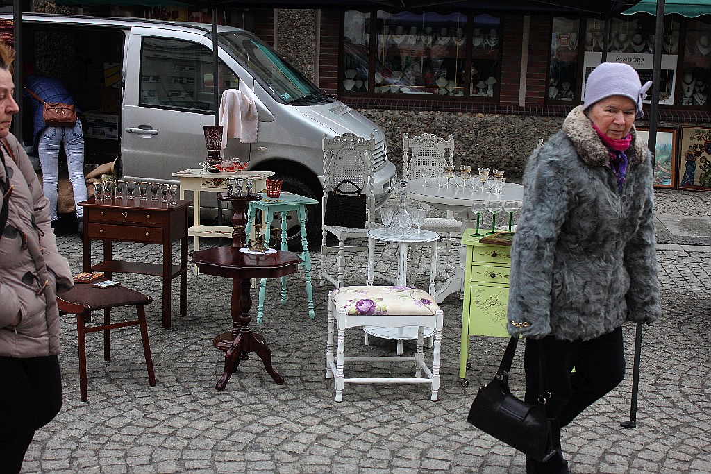 Jarmark Staroci w Rynku wciąż cieszy się uznaniem legniczan