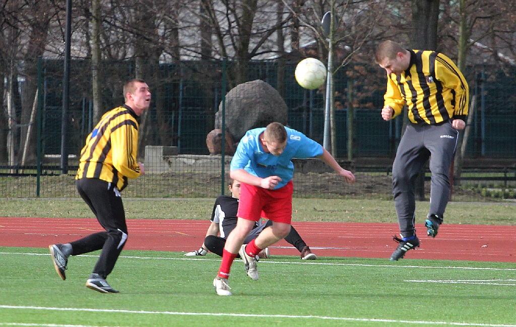 Sparing:  Iskra Kochlice  pokonała  Mewę Kunice 5:2