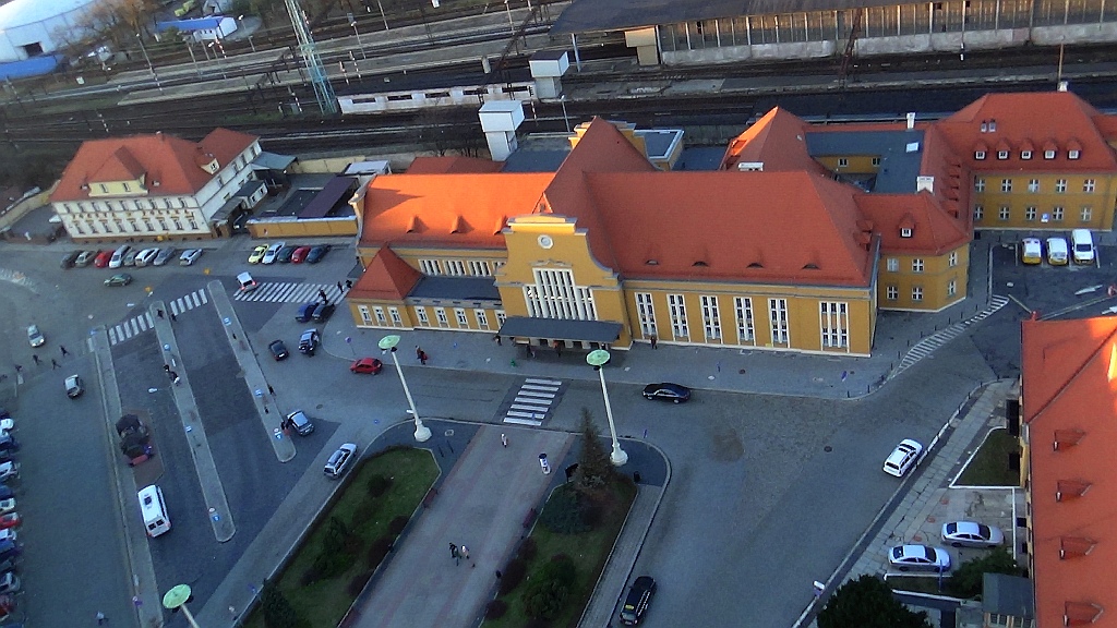 Zobacz niesamowite zdjęcia Legnicy z lotu paralotnią