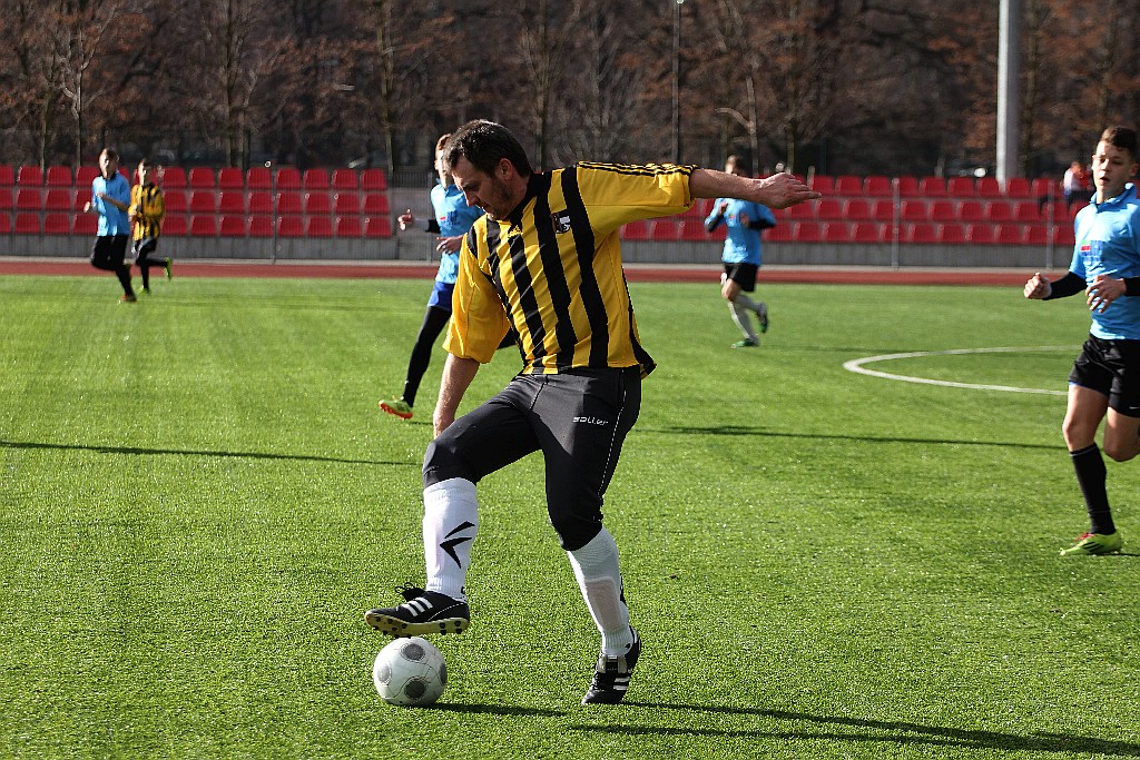 Sparing:  Iskra Kochlice  pokonała  Mewę Kunice 5:2