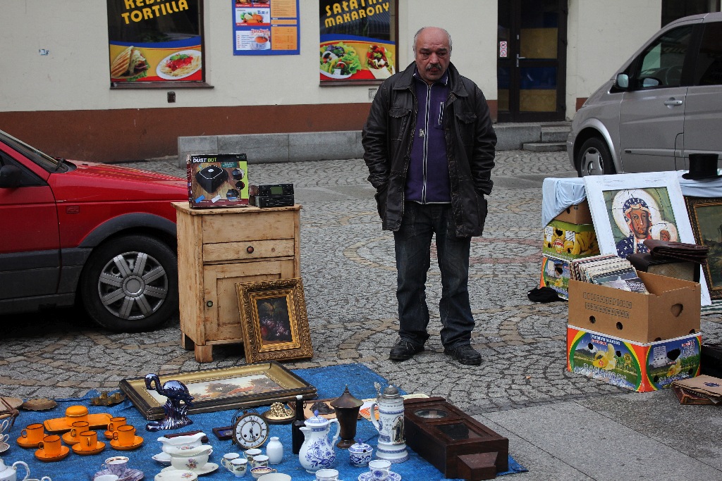 Jarmark Staroci w Rynku wciąż cieszy się uznaniem legniczan