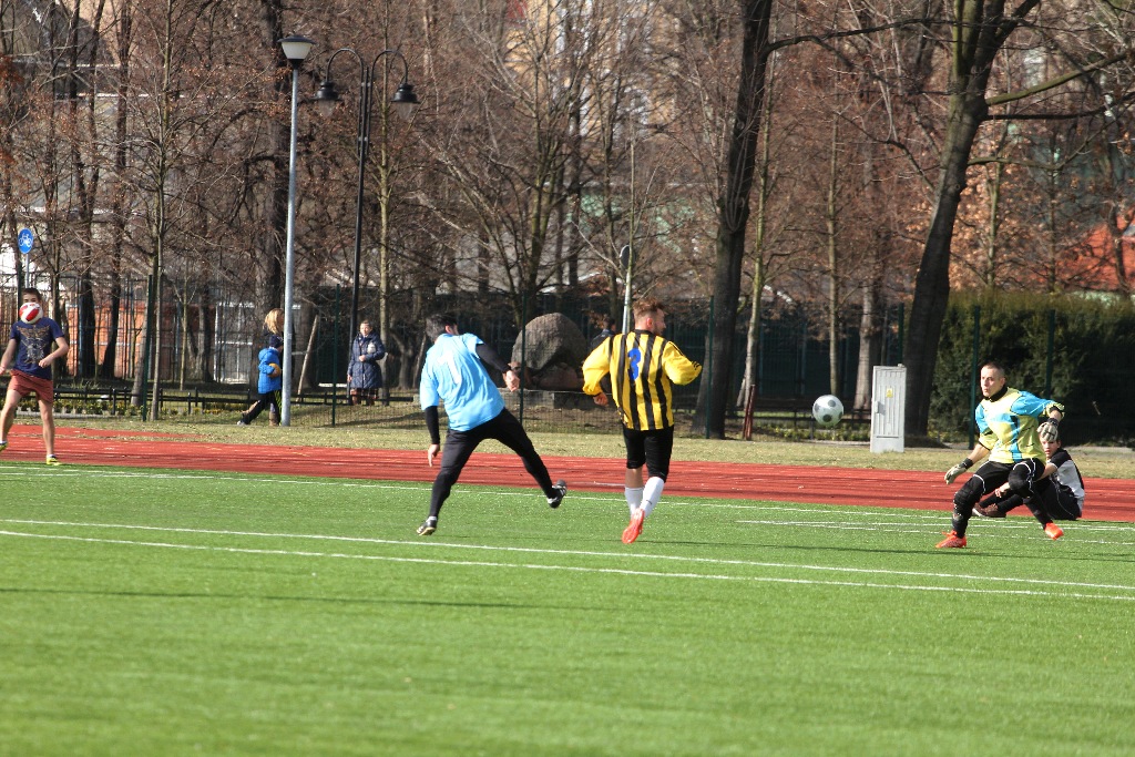 Sparing:  Iskra Kochlice  pokonała  Mewę Kunice 5:2