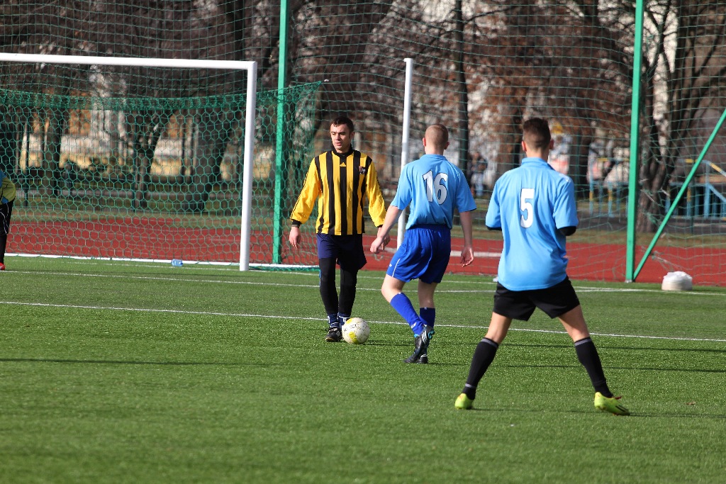 Sparing:  Iskra Kochlice  pokonała  Mewę Kunice 5:2