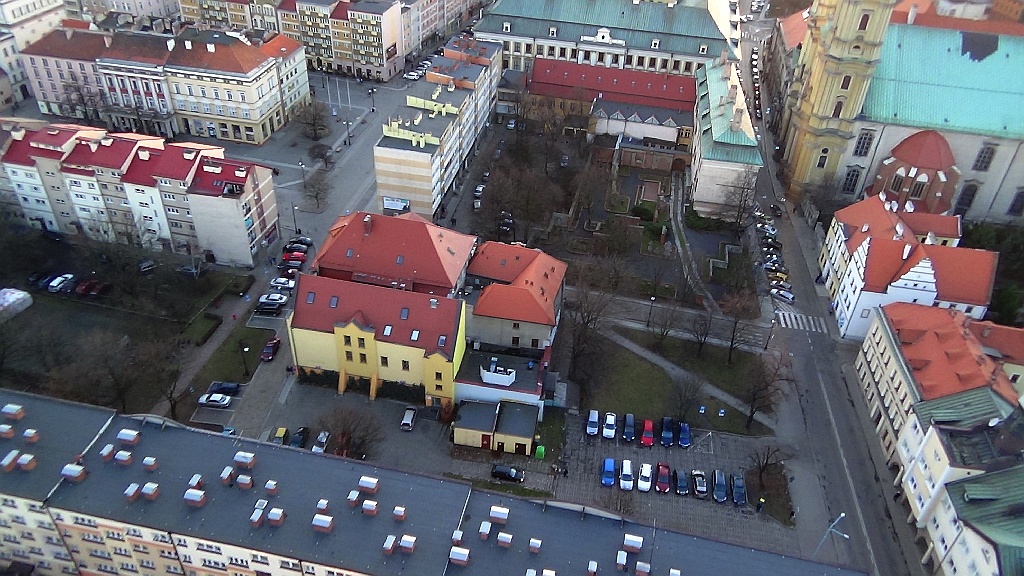 Zobacz niesamowite zdjęcia Legnicy z lotu paralotnią