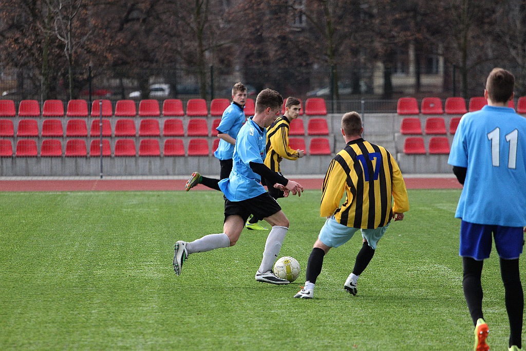 Sparing:  Iskra Kochlice  pokonała  Mewę Kunice 5:2