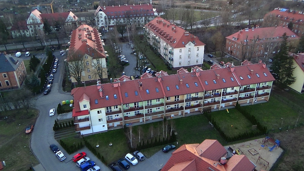 Zobacz niesamowite zdjęcia Legnicy z lotu paralotnią