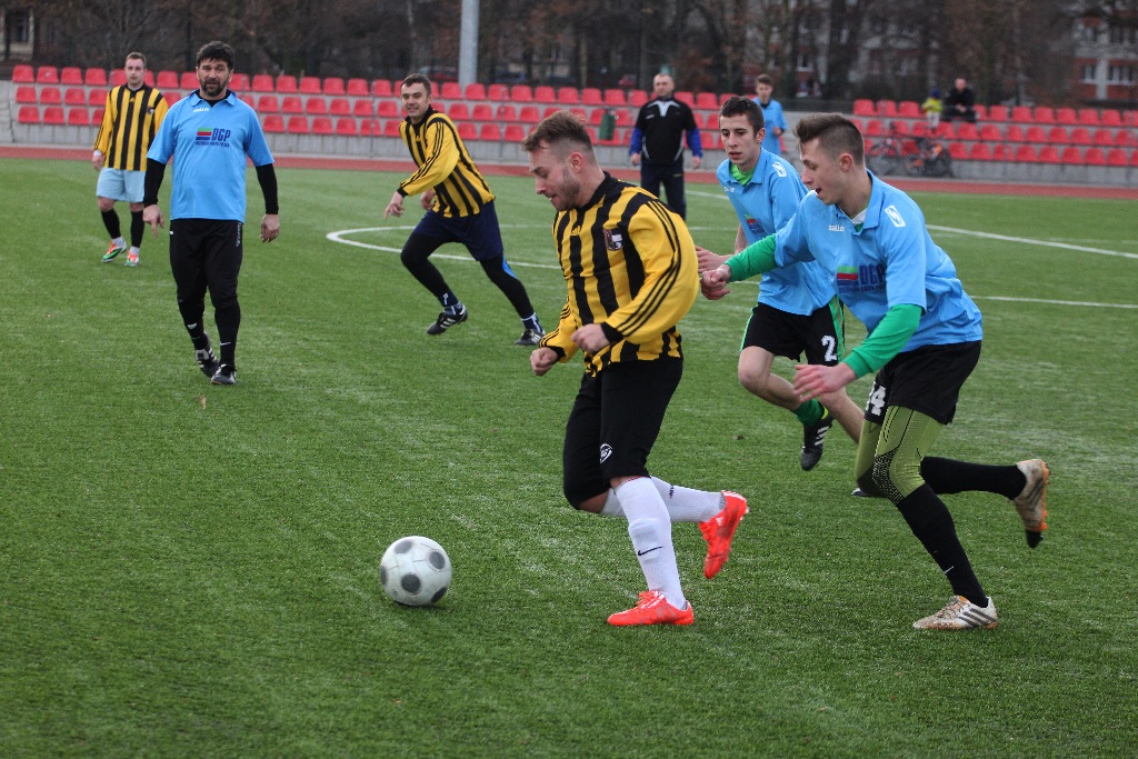 Sparing:  Iskra Kochlice  pokonała  Mewę Kunice 5:2