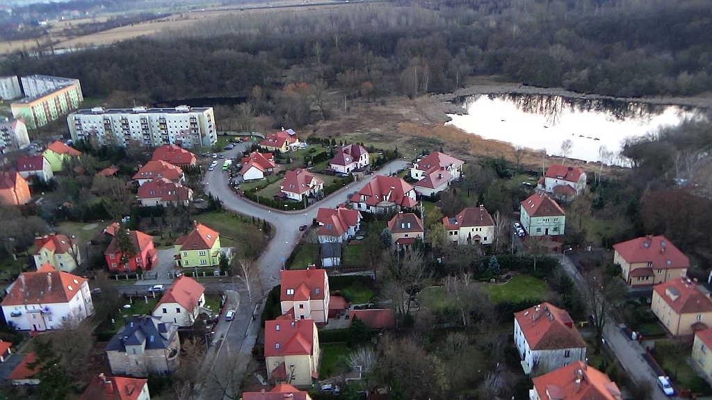 Zobacz niesamowite zdjęcia Legnicy z lotu paralotnią