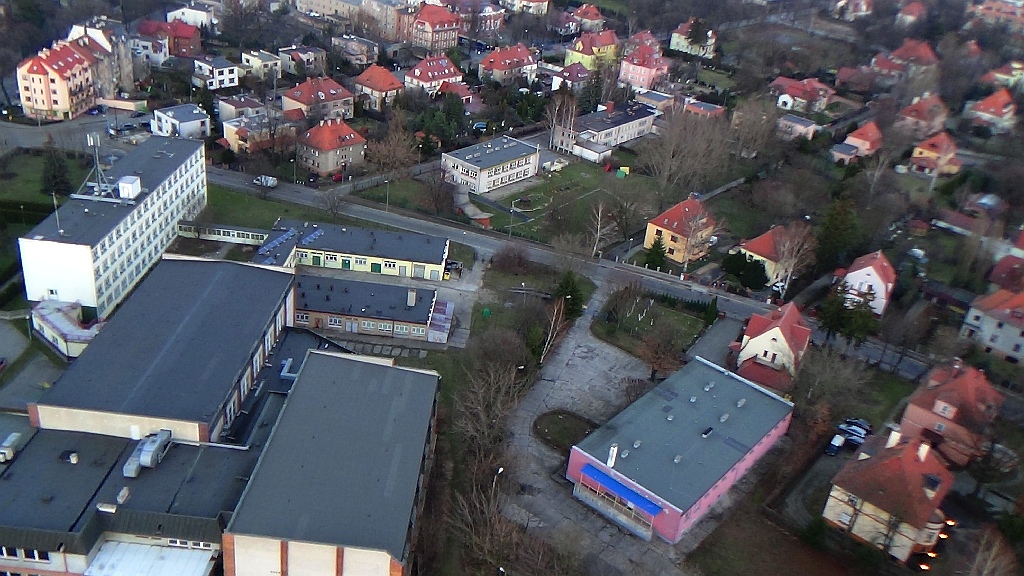 Zobacz niesamowite zdjęcia Legnicy z lotu paralotnią