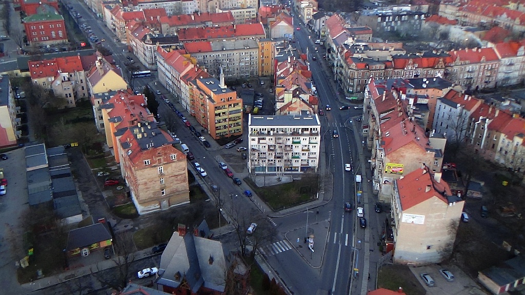 Zobacz niesamowite zdjęcia Legnicy z lotu paralotnią
