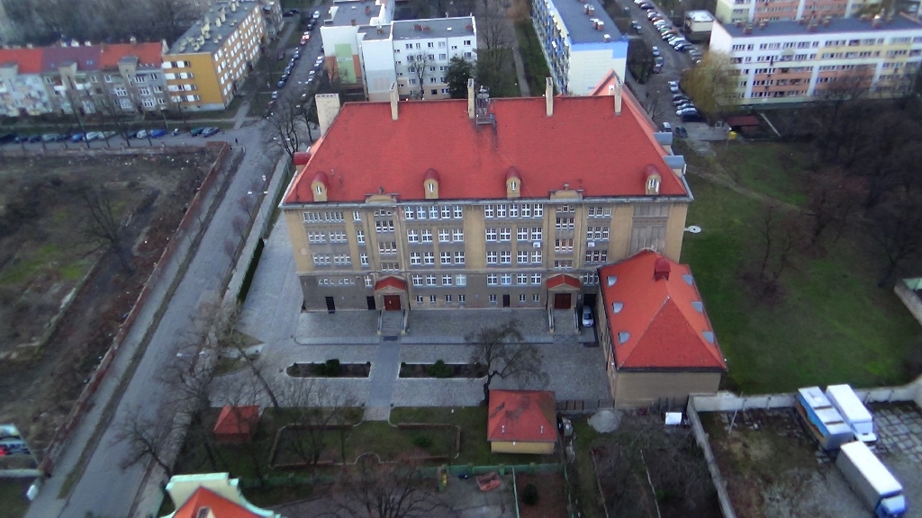 Zobacz niesamowite zdjęcia Legnicy z lotu paralotnią