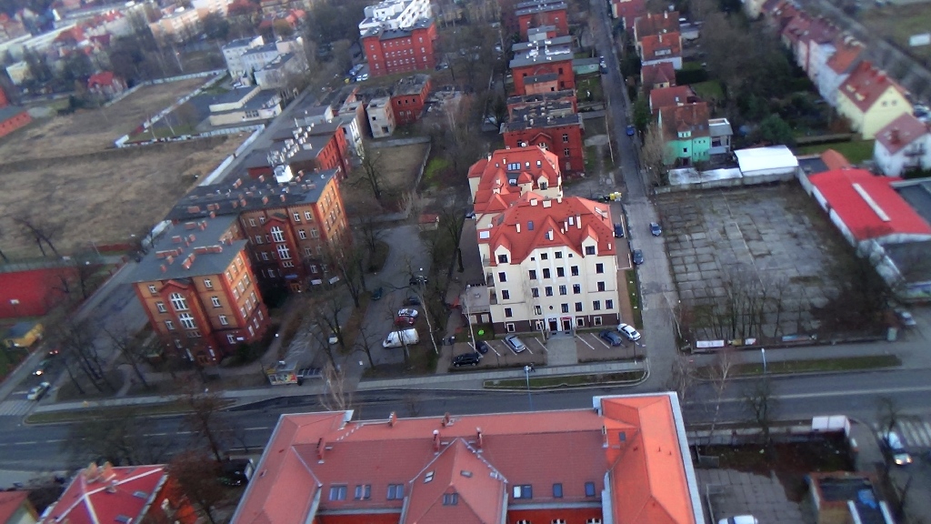 Zobacz niesamowite zdjęcia Legnicy z lotu paralotnią