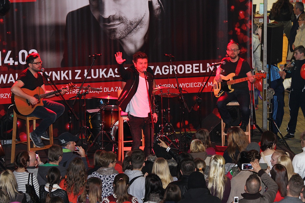 Łukasz Zagrobelny był gwiazdą Walentynek w Galerii Piastów