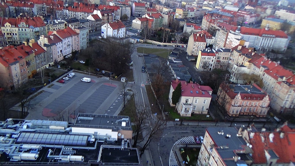 Zobacz niesamowite zdjęcia Legnicy z lotu paralotnią