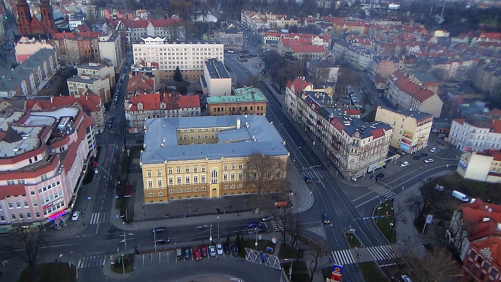 Zobacz niesamowite zdjęcia Legnicy z lotu paralotnią