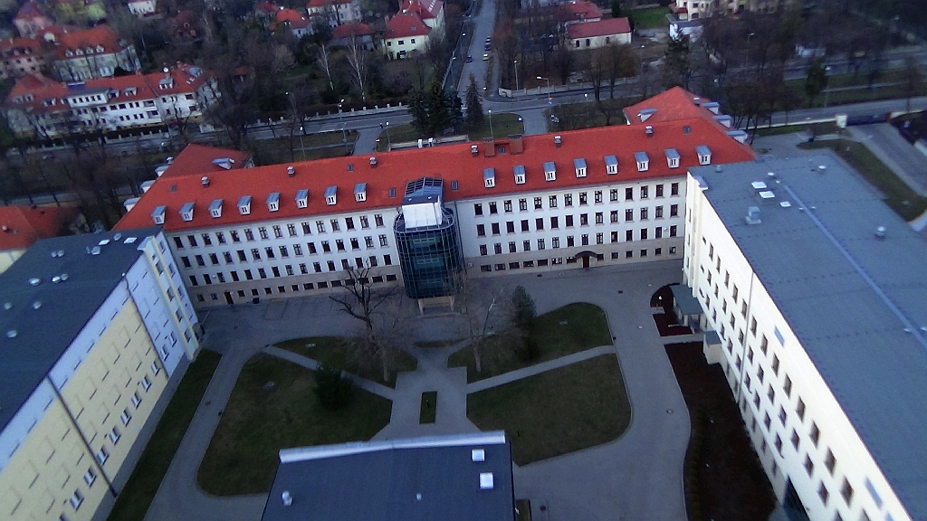 Zobacz niesamowite zdjęcia Legnicy z lotu paralotnią