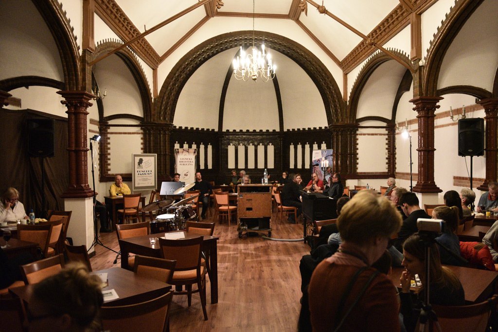 W Legnickiej Bibliotece Publicznej zagrali trzej jazzmani