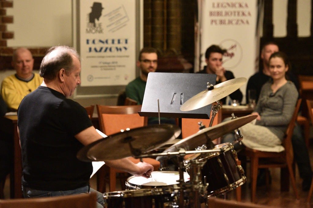 W Legnickiej Bibliotece Publicznej zagrali trzej jazzmani