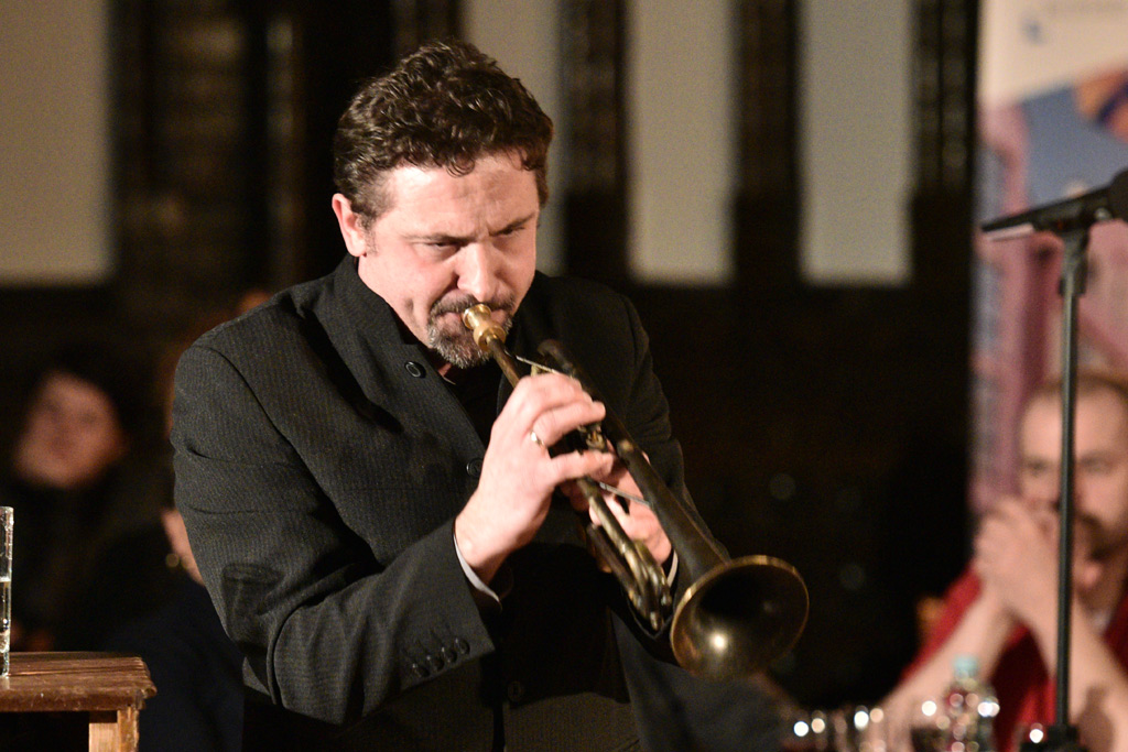 W Legnickiej Bibliotece Publicznej zagrali trzej jazzmani