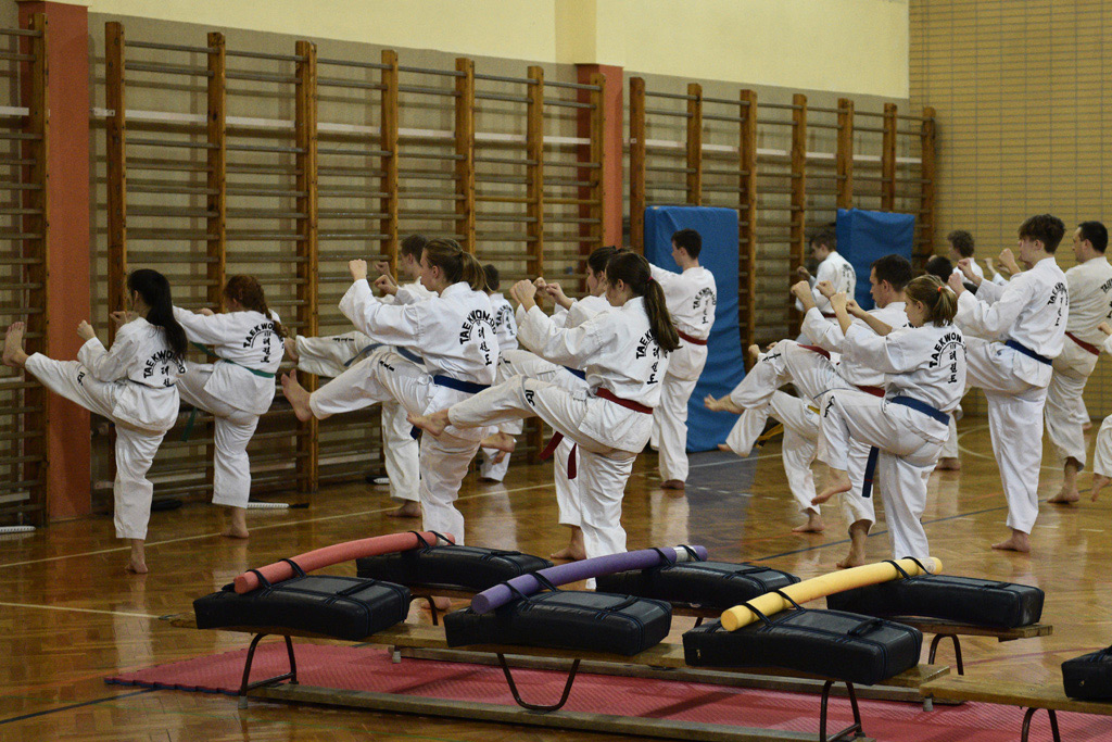 Taekwondocy LKT Legnica szlifują formę na nowy sezon