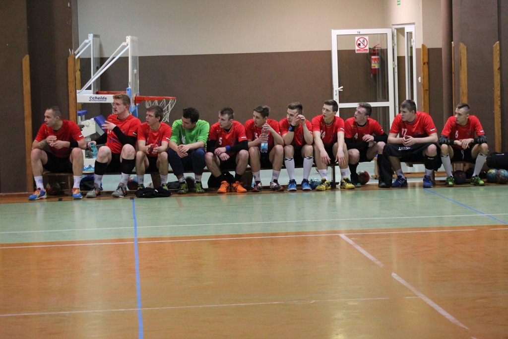Efektowne zwycięstwo piłkarzy ręcznych Dziewiątki Legnica