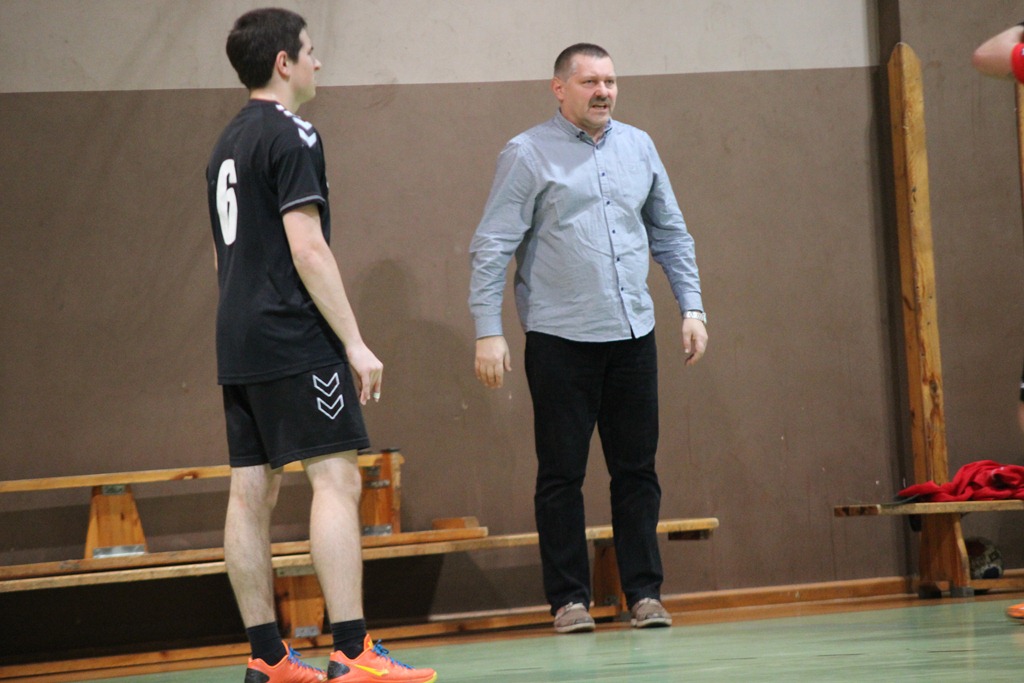 Efektowne zwycięstwo piłkarzy ręcznych Dziewiątki Legnica
