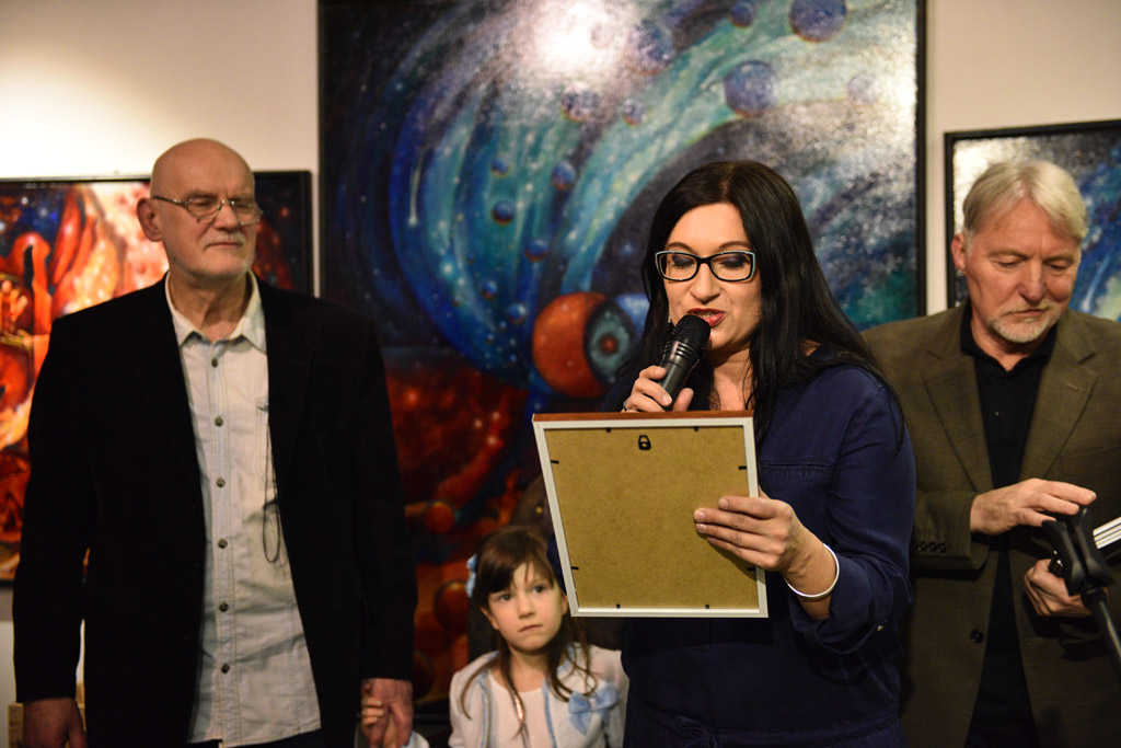 Kilkadziesiąt osób zjawiło się na  benefisie Henryka Bacy