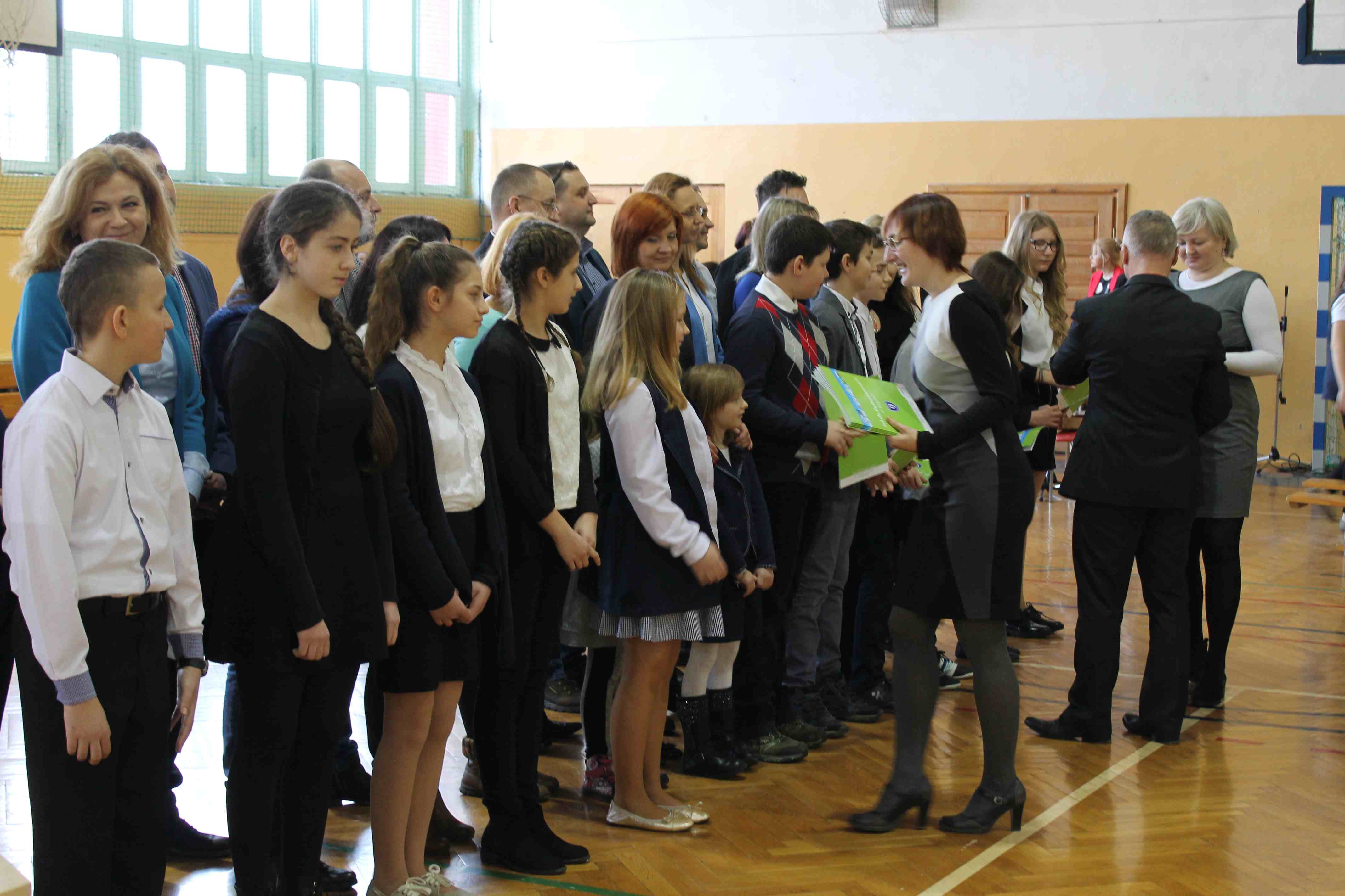 Swoje drzwi otworzyła szkoła podstawowa nr 9 w Legnicy