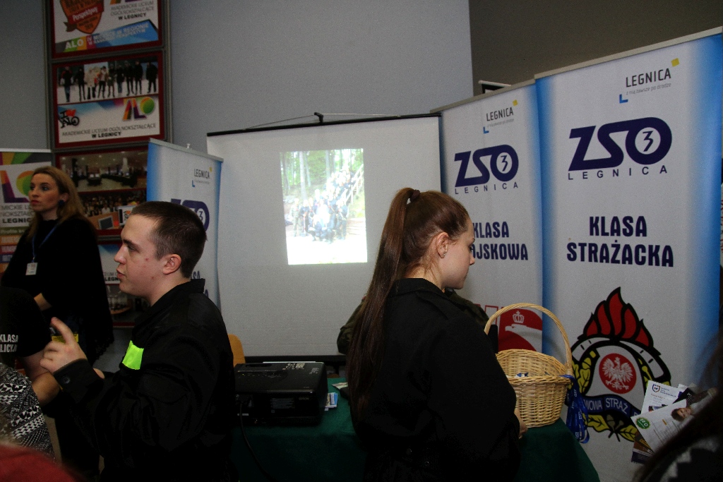 W Państwowej Wyższej Szkole Zawodowej trwają targi edukacyjne