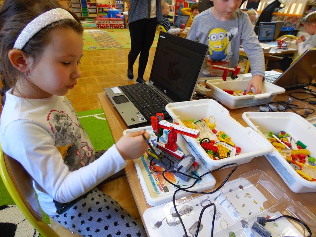 W Przedszkolu Niepublicznym Źródełko dzieci uczą się robotyki
