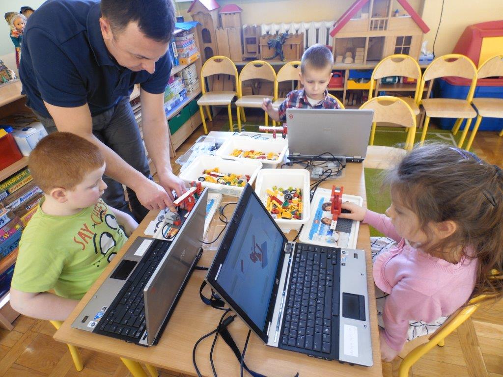 W Przedszkolu Niepublicznym Źródełko dzieci uczą się robotyki
