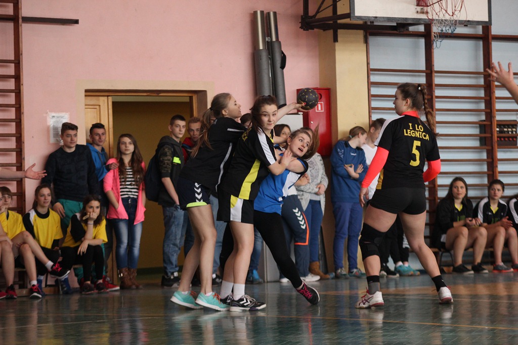 Szczypiornistki VII LO zwyciężyły w mistrzostwach Legnicy