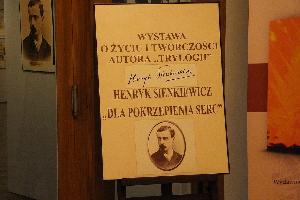 Wystawa o Henryku Sienkiewiczu i malarstwo wiejskie w muzeum