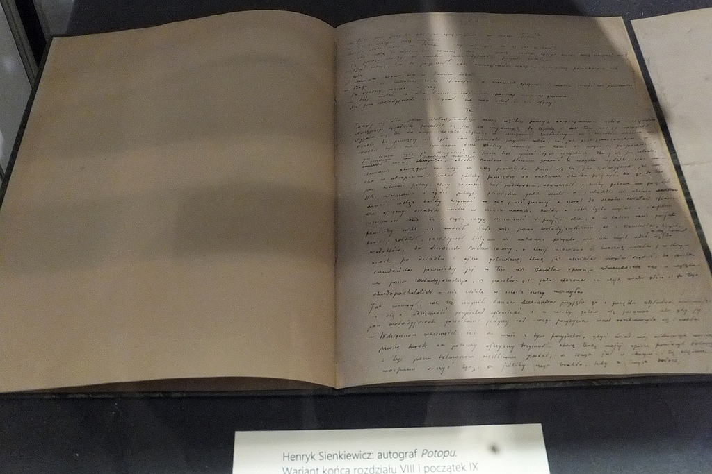 Wystawa o Henryku Sienkiewiczu i malarstwo wiejskie w muzeum