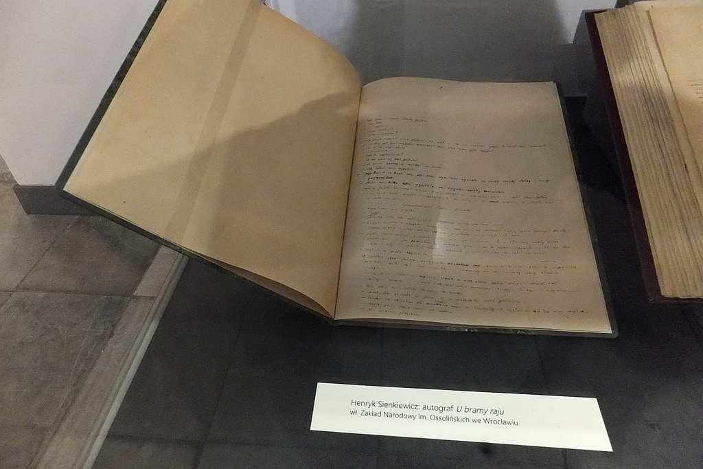 Wystawa o Henryku Sienkiewiczu i malarstwo wiejskie w muzeum