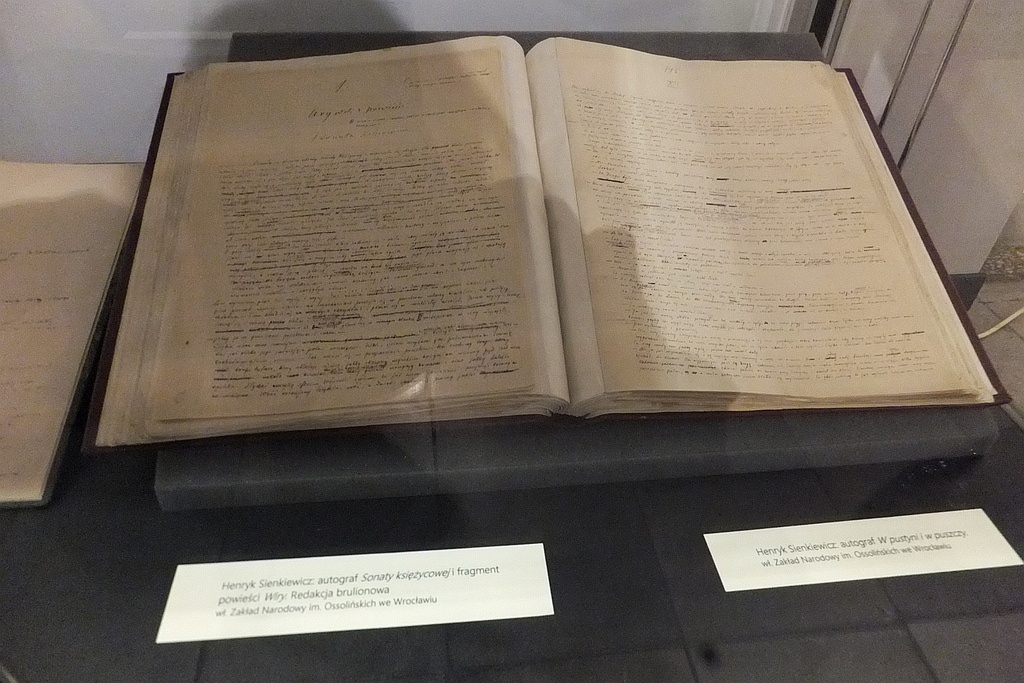 Wystawa o Henryku Sienkiewiczu i malarstwo wiejskie w muzeum