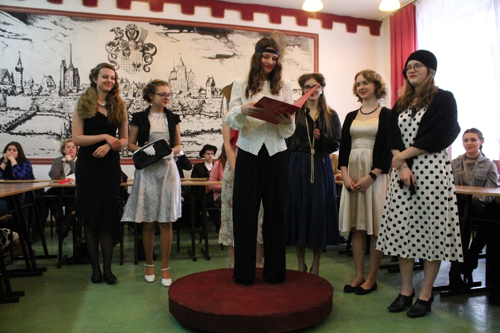 W V LO odbył się konkurs na strój historyczny z lat 20 i 30