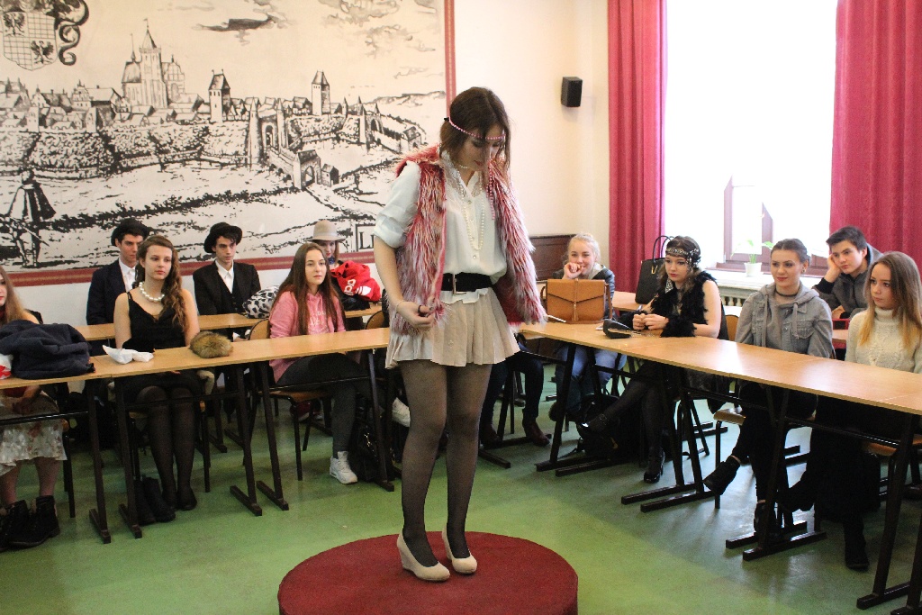 W V LO odbył się konkurs na strój historyczny z lat 20 i 30