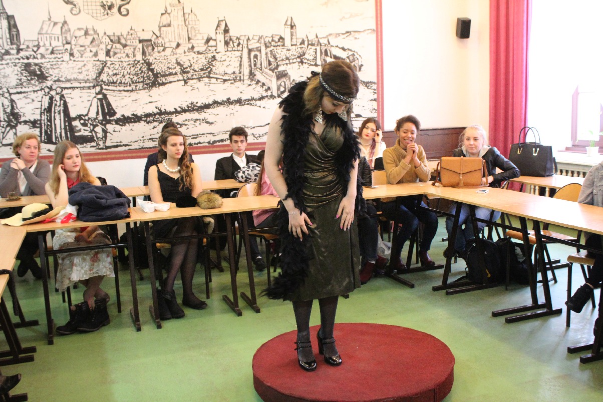 W V LO odbył się konkurs na strój historyczny z lat 20 i 30