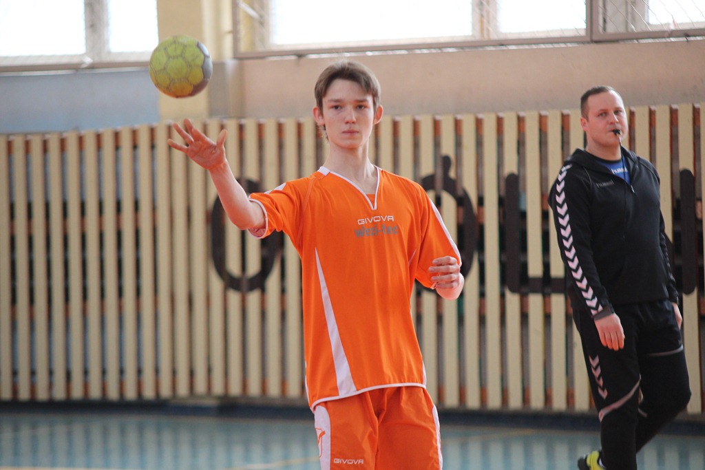 Gimnazjum nr 2 triumfuje w mistrzostwach Legnicy w ręczną